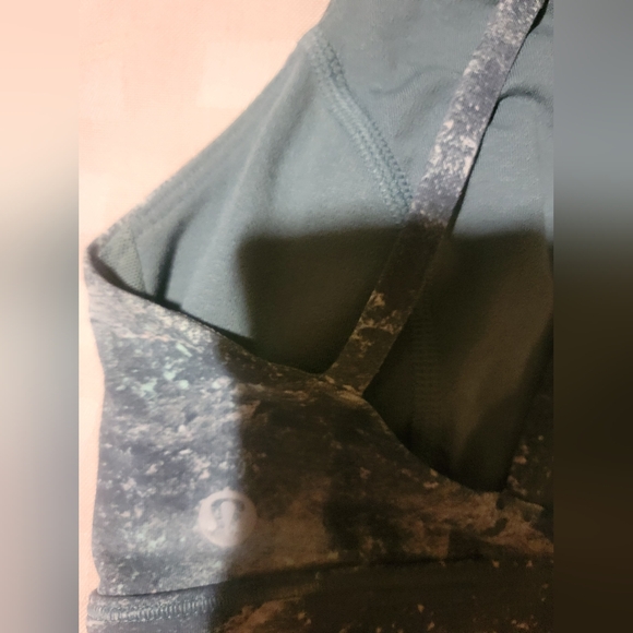 Lululemon Free to be Serene Bra - Picture 6 of 7